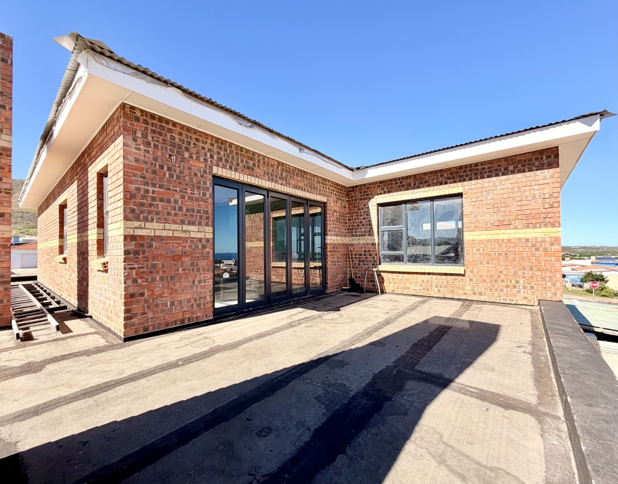 5 Bedroom Property for Sale in Hawston Western Cape